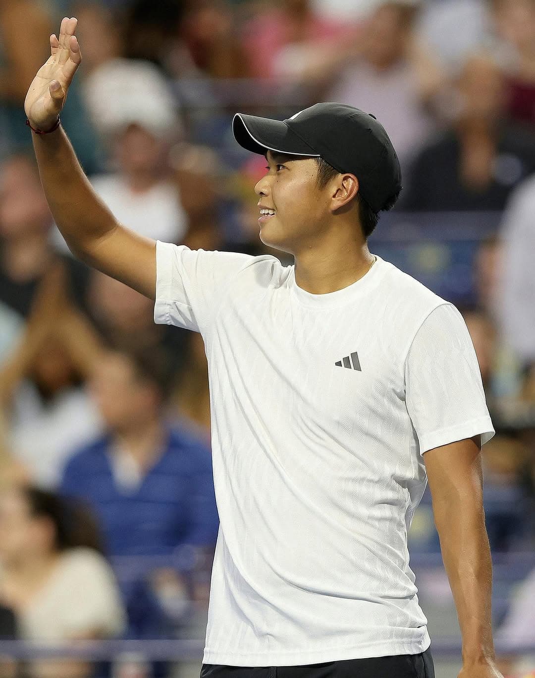 L. Tien defeats S. Tsitsipas 6-7(4) 6-7(2). Geneva, 1/8 finals, May 20, 2026.